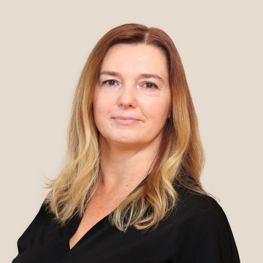Mojca Tomažin